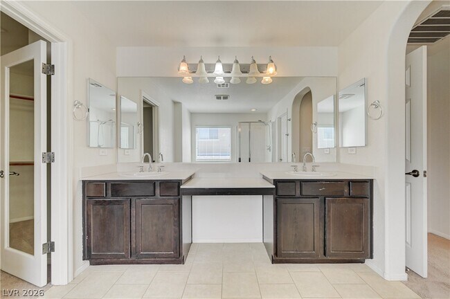Building Photo - 6637 Cliff Shore Ct