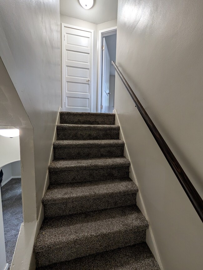 Building Photo - 805-807 Pittsburgh St