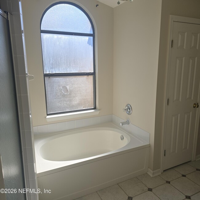 Building Photo - 148 Dover Bluff Dr