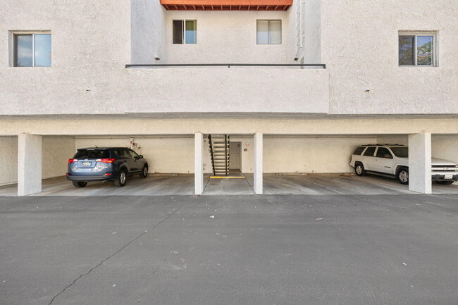 Building Photo - 280 S Avenida Caballeros