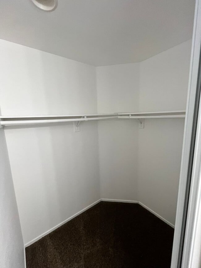 Building Photo - Beautifully Remodeled 2-Bed Condo with Private Patio in Casablanca