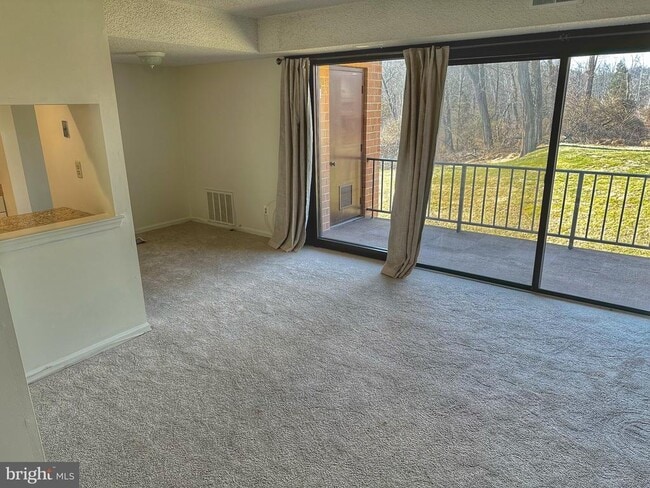 Primary Photo - 63 Hermitage Dr
