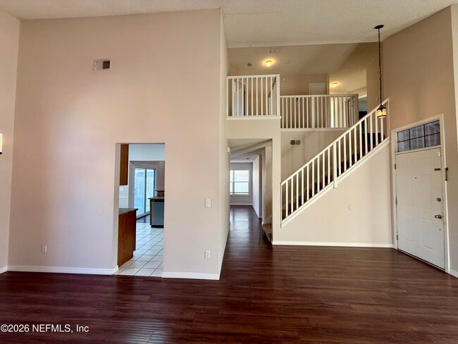 Building Photo - 3785 Union Pacific Dr E