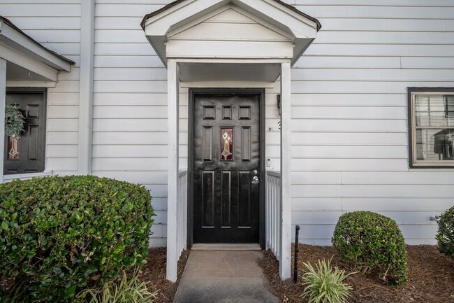 Building Photo - 1905 S Milledge Ave