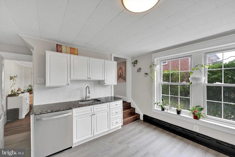 Building Photo - 50 Cacoosing Ave