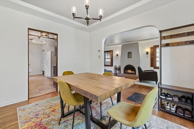 Building Photo - (POOL!) 3 bed/2 bath - 1935 Spanish Coloni...