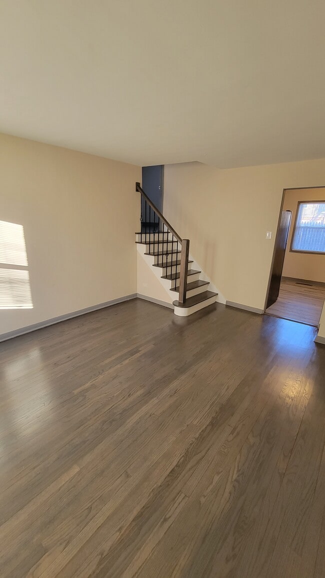 Building Photo - 3701 Forest Ave