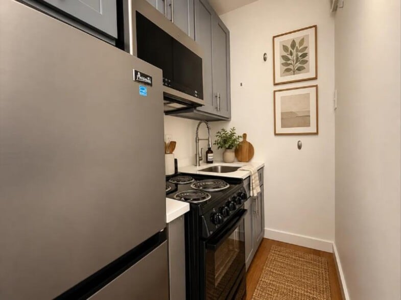 Building Photo - West 90th Street