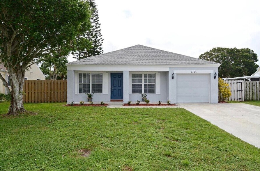 Building Photo - 5754 Pebble Brook Ln