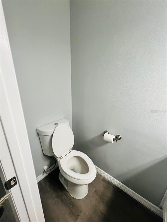 Building Photo - 2121 Whitewood Ct