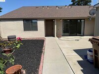 Building Photo - 916 Villa Terrace