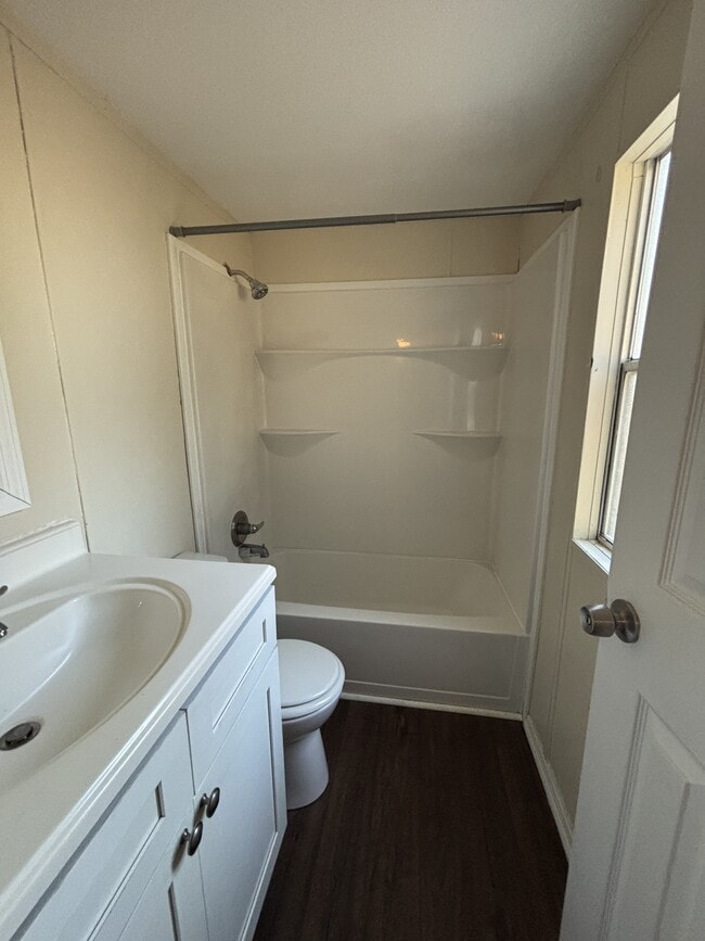 Building Photo - 6638 Glen Meadow Dr