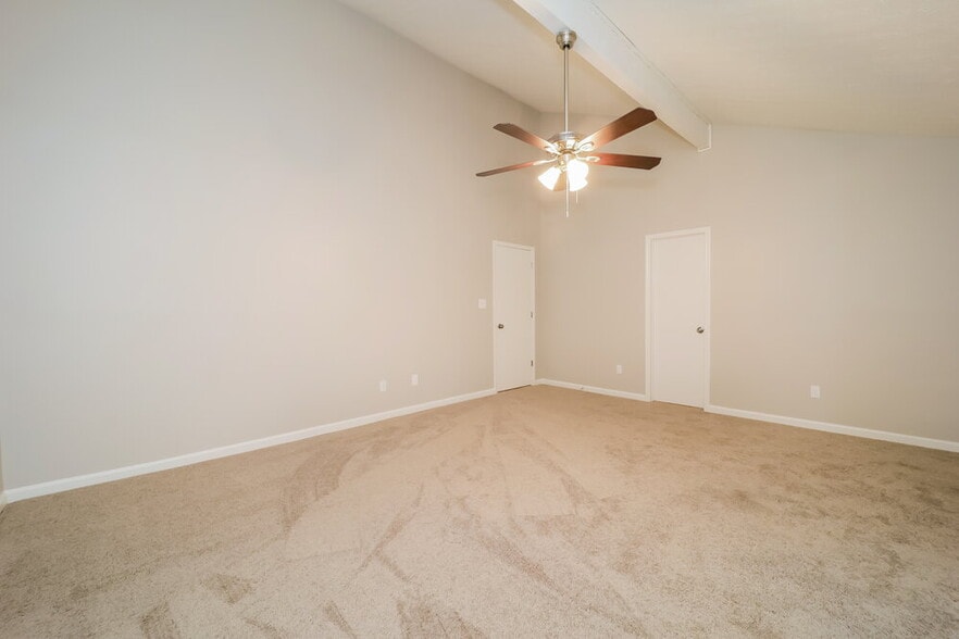 Building Photo - 6824 Creekwood Dr