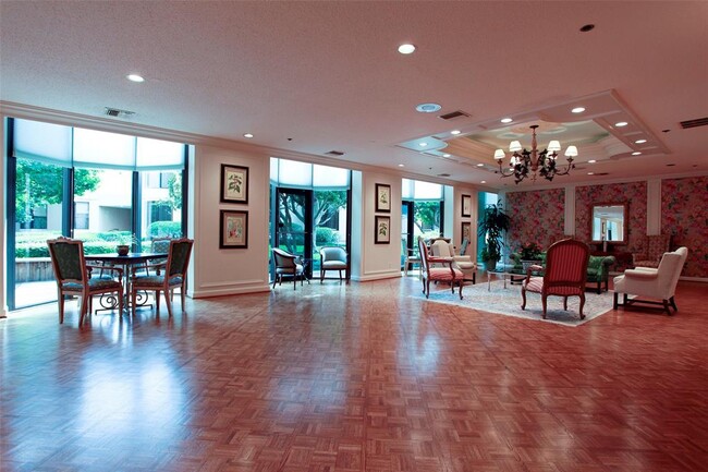 Building Photo - 5555 Del Monte Dr