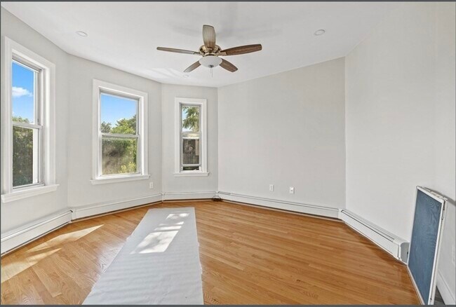 Building Photo - 39 Hayes St