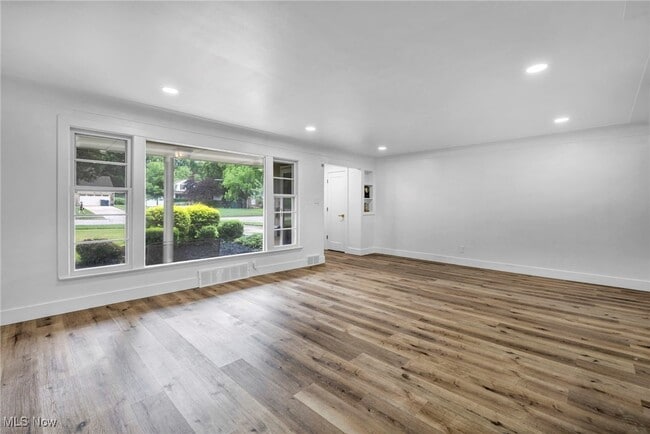 Building Photo - 3367 Monticello Blvd