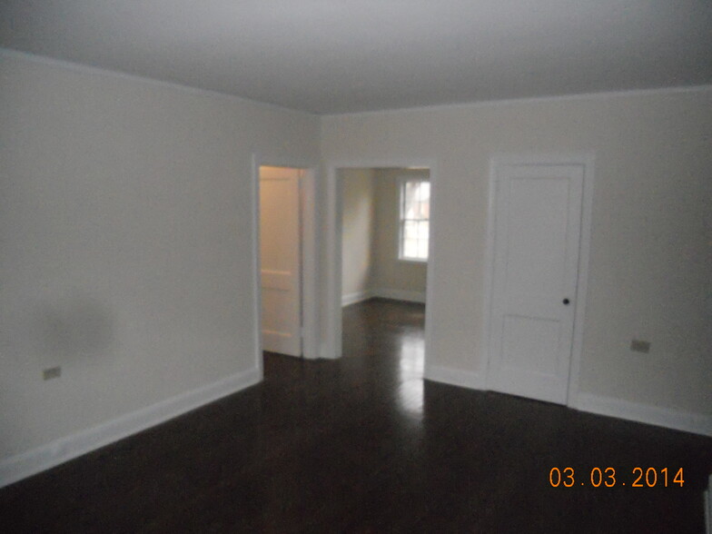 Building Photo - 4103 Devine St