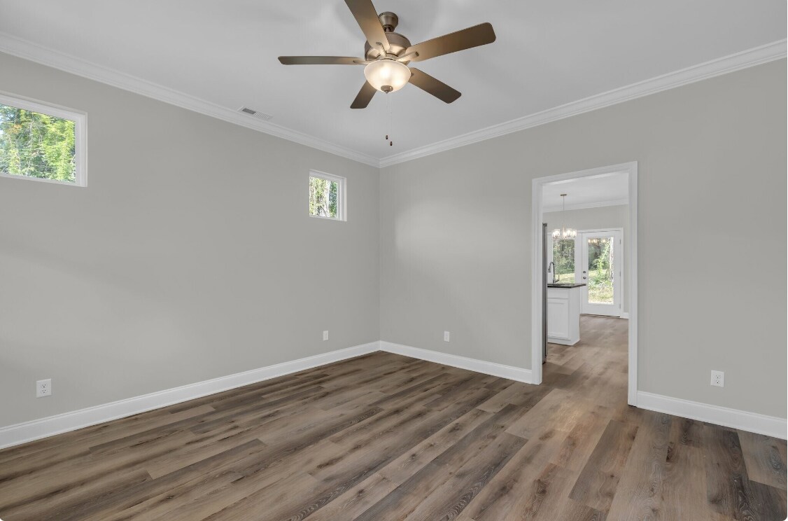 Building Photo - 102 Hogan Hts Dr