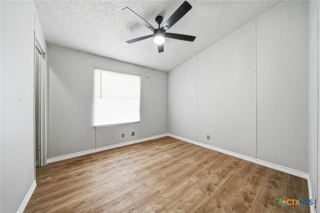 Building Photo - 3034 Barr Ln