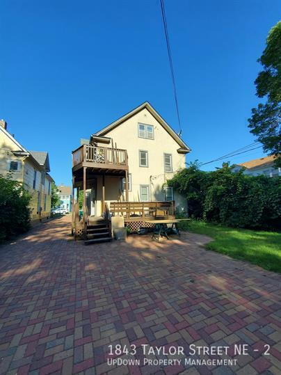 Building Photo - 1843 NE Taylor St