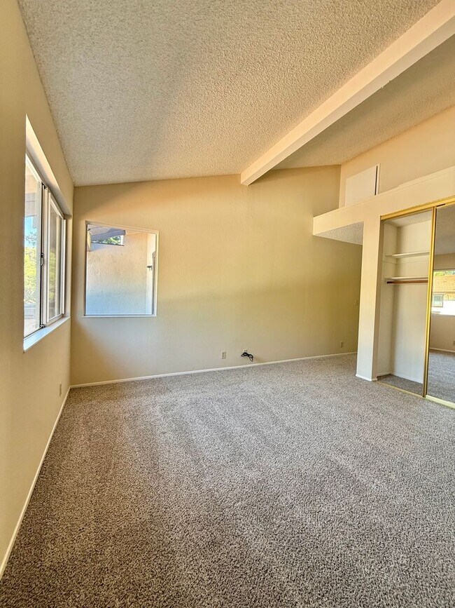 Building Photo - 2BD/2BA Condo in Gated Community | Private Balcony | Updated Interior - Santa Clara
