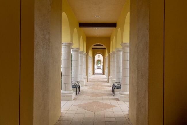 Building Photo - 20457 Lagente Cir