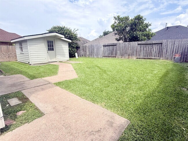 Building Photo - 6530 Signal Point Ln