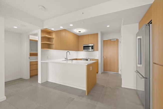 Building Photo - EV Station w/parking! Sky Ala Moana 1BR, 1BA, 2PKG, AC, W/D