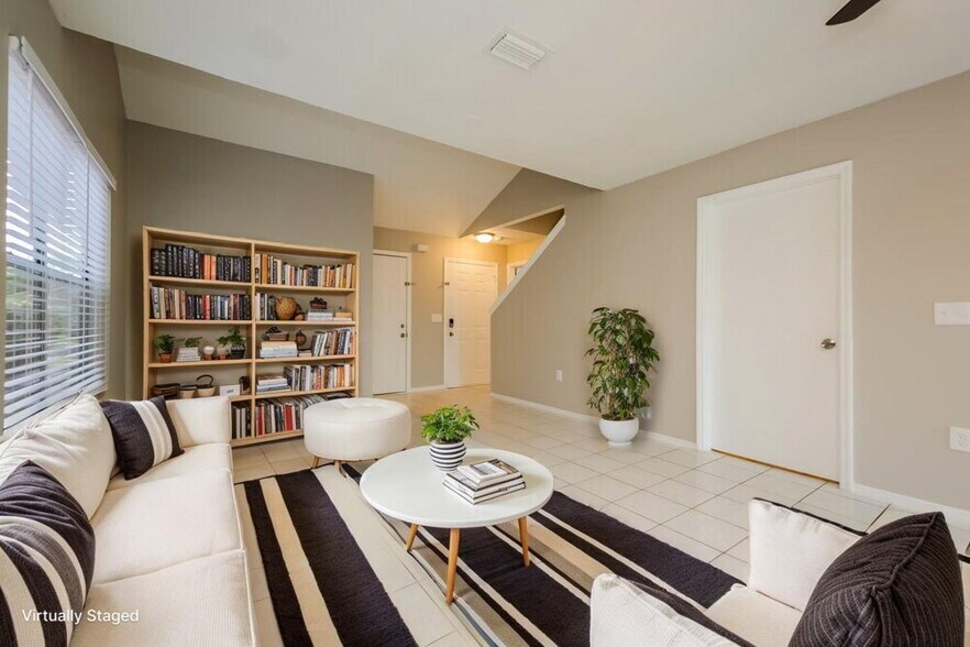 Building Photo - 2032 Tropic Bay Ct