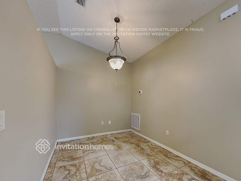 Building Photo - 1718 Hazelton St NW