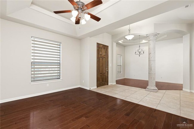 Building Photo - 3307 Santa Iliana