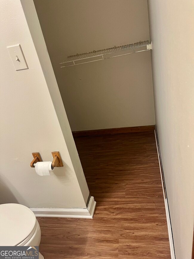 Building Photo - 566 Brookfield Way