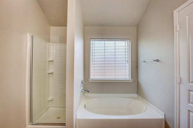 Building Photo - 12125 Tacoma Ridge Dr