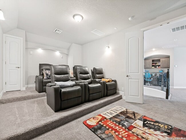 Building Photo - 268 Englewood Ln