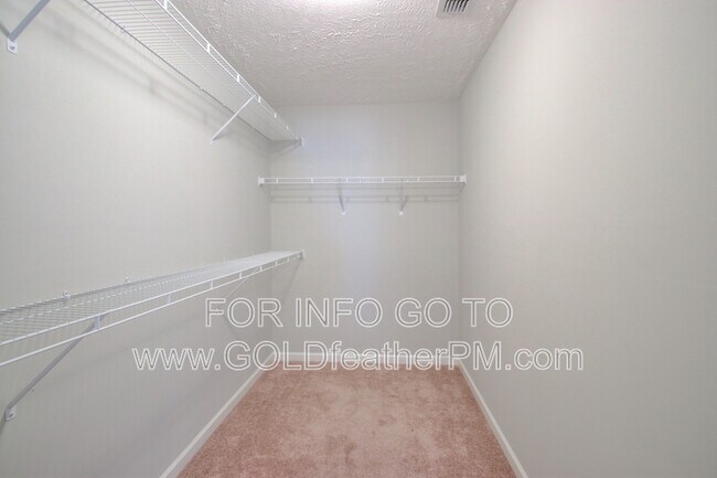 Building Photo - 3365 Tourmaline Dr