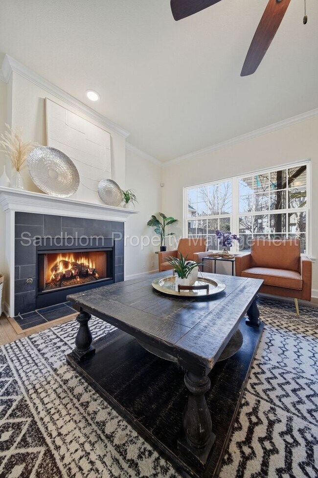 Building Photo - For Lease | Jenks | Available Now!