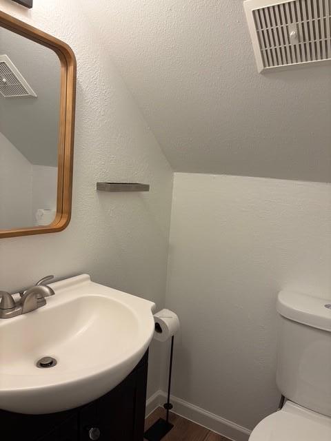 Building Photo - 7002 Crystalbrook Dr