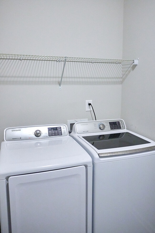 Building Photo - 7687 Volion Dr