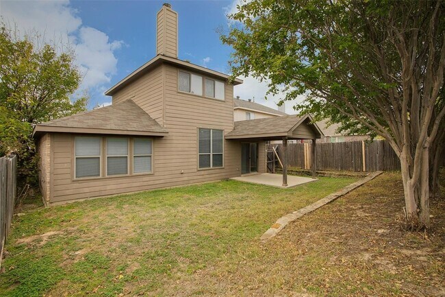 Building Photo - 6000 Stirrup Iron Dr