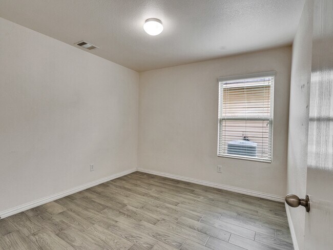 Building Photo - 20423 Purple Sunset Ct