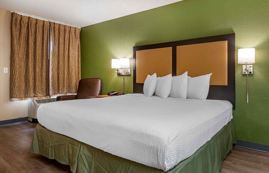 Building Photo - Furnished Studio-Jacksonville - Southside ...