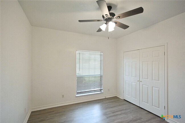 Building Photo - 380 Las Brisas Blvd
