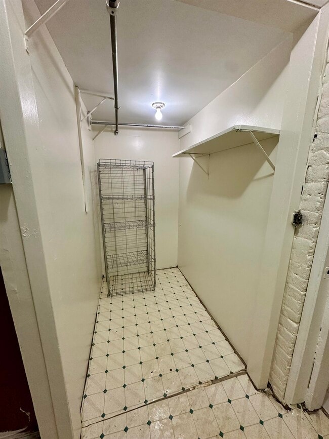 Building Photo - 6708 Newkirk Ave