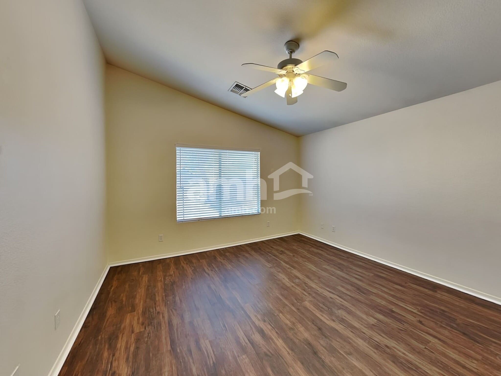 Building Photo - 15303 N 162nd Ln