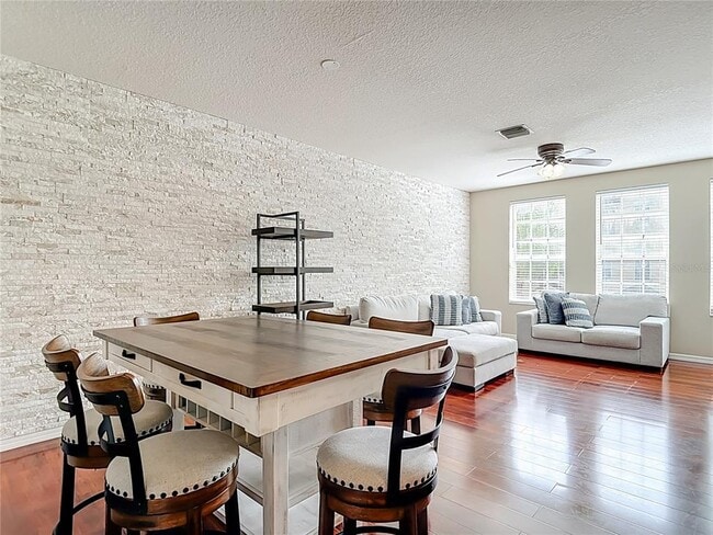 Building Photo - 3133 Bayshore Oaks Dr