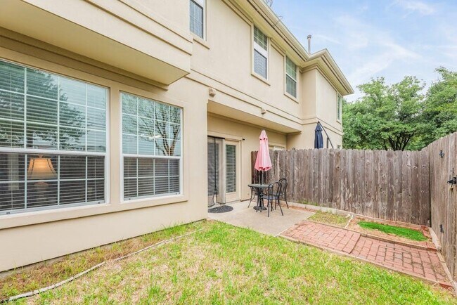 Building Photo - 1101 E Parmer Ln