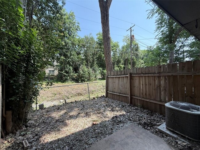 Building Photo - 3448 Willowrun Dr