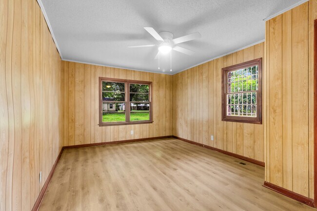 Building Photo - 1614 McKinley Ave