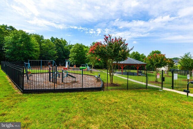 Building Photo - 1401 Deep Gorge Ct