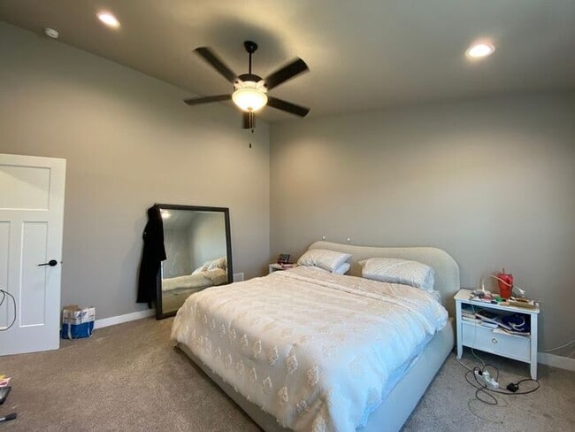 Building Photo - $2,550 | 4 Bedroom, 3.5 Bathroom House | Pets Negotiable | Available for a January 1st, 2026 Move...